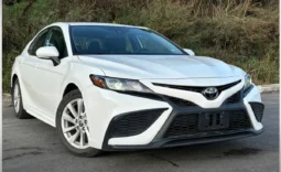 2022 Toyota Camry SE full