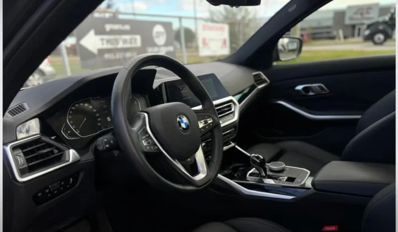 
								2022﻿ ﻿BMW﻿ ﻿3-Series﻿ ﻿330i xDrive full									