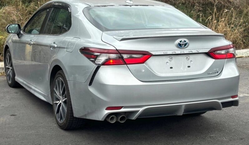 2022 Toyota Camry Hybrid SE Upgrade full