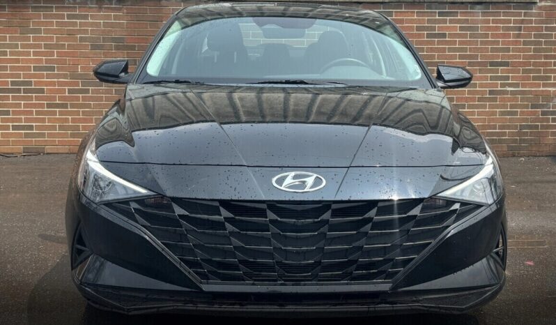 2023 Hyundai Elantra Preferred full