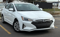 2020 Hyundai Elantra Essential full