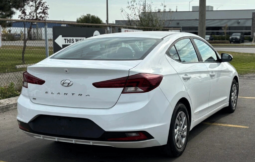 2020 Hyundai Elantra Essential full