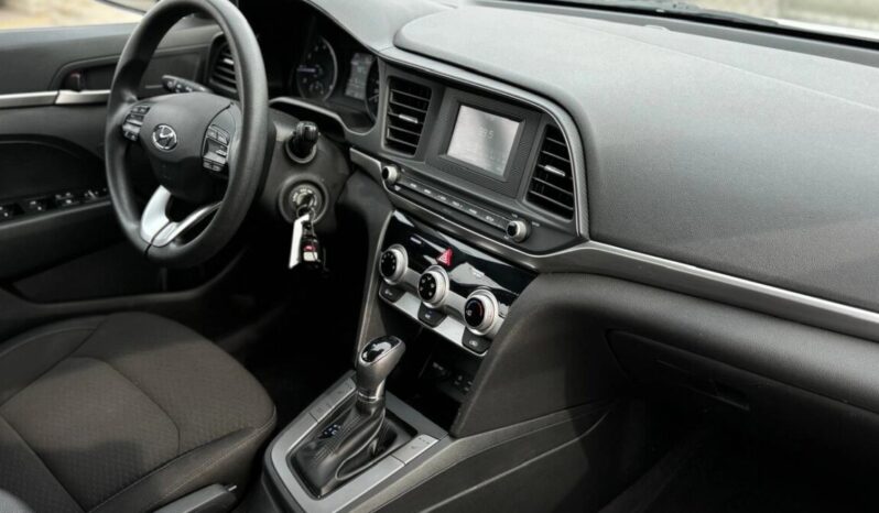 2020 Hyundai Elantra Essential full