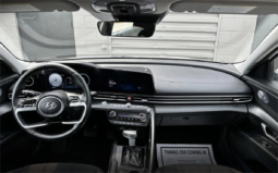 2023 Hyundai Elantra Preferred w/ Sun&Tech full