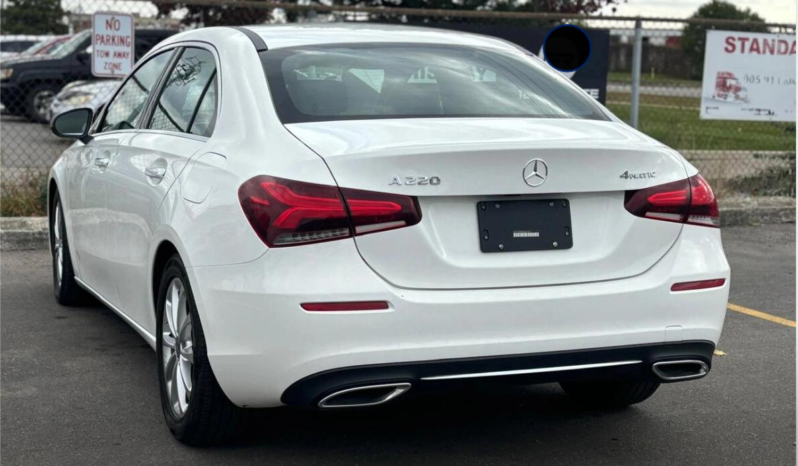 2021 Mercedes-Benz A-Class A 220 4MATIC Sedan full
