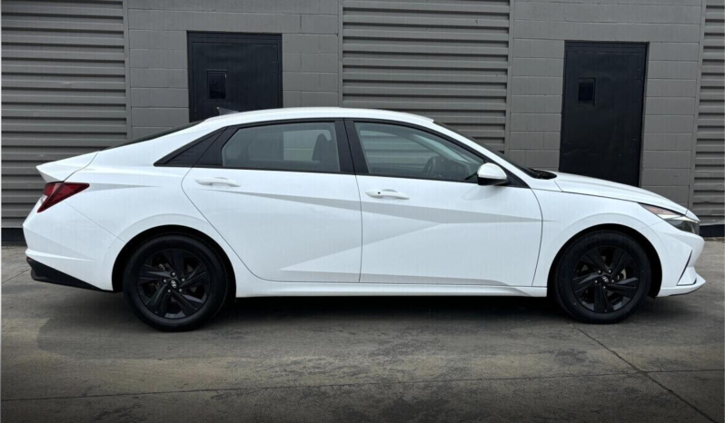 2023 Hyundai Elantra Preferred full