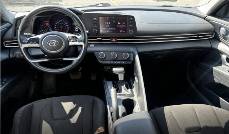 2023 Hyundai Elantra Preferred full