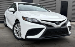 
										2023﻿ ﻿Toyota﻿ ﻿Camry﻿ ﻿SE full									