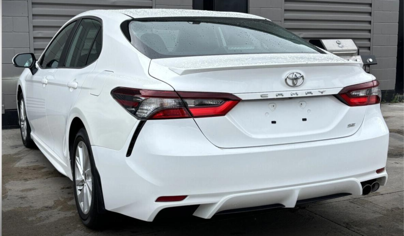 
								2023﻿ ﻿Toyota﻿ ﻿Camry﻿ ﻿SE full									