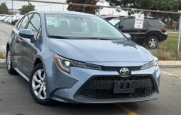 2022 Toyota Corolla LE full