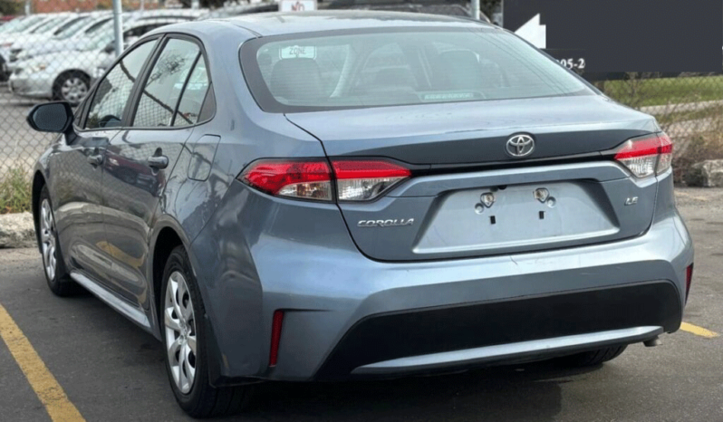 2022 Toyota Corolla LE full