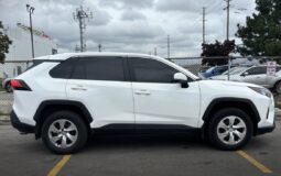 2021 Toyota RAV4 LE AWD full