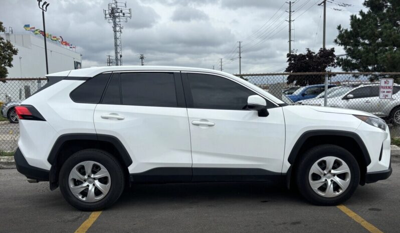 2021 Toyota RAV4 LE AWD full