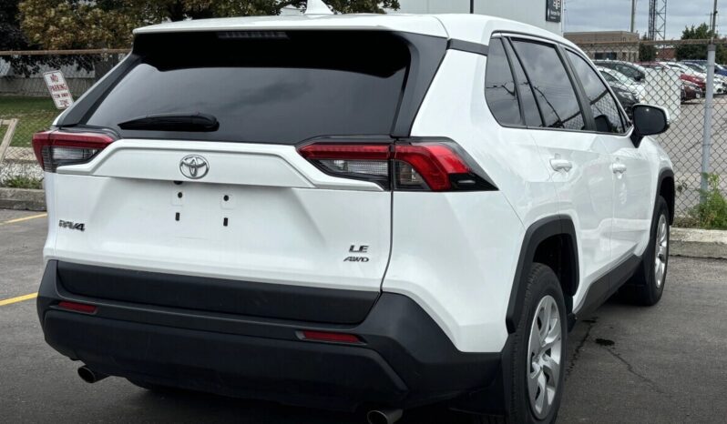 2021 Toyota RAV4 LE AWD full