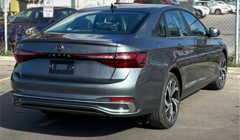 
								2025﻿ ﻿Volkswagen﻿ ﻿Jetta﻿ ﻿Highline full									