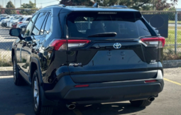2023 Toyota RAV4 Hybrid XLE AWD full
