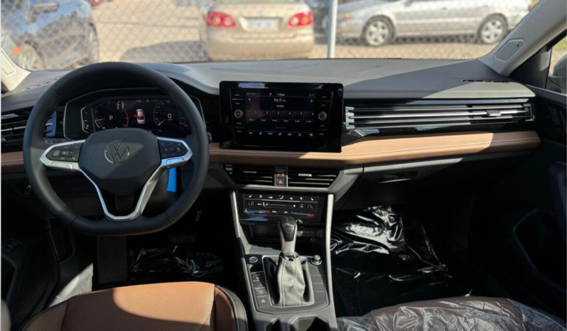 
								2025﻿ ﻿Volkswagen﻿ ﻿Jetta﻿ ﻿Highline full									