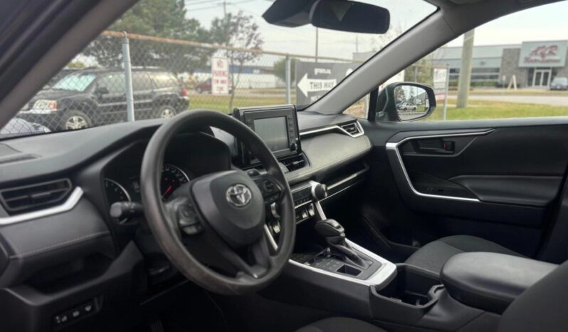 2022 Toyota RAV4 LE AWD full