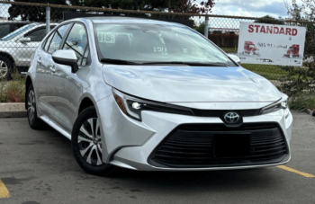 ﻿2023﻿ ﻿Toyota﻿ ﻿Corolla﻿ ﻿Hybrid LE AWD