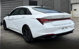 2023 Hyundai Elantra Preferred w/ Sun&Tech full