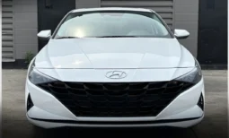 2023 Hyundai Elantra Preferred full